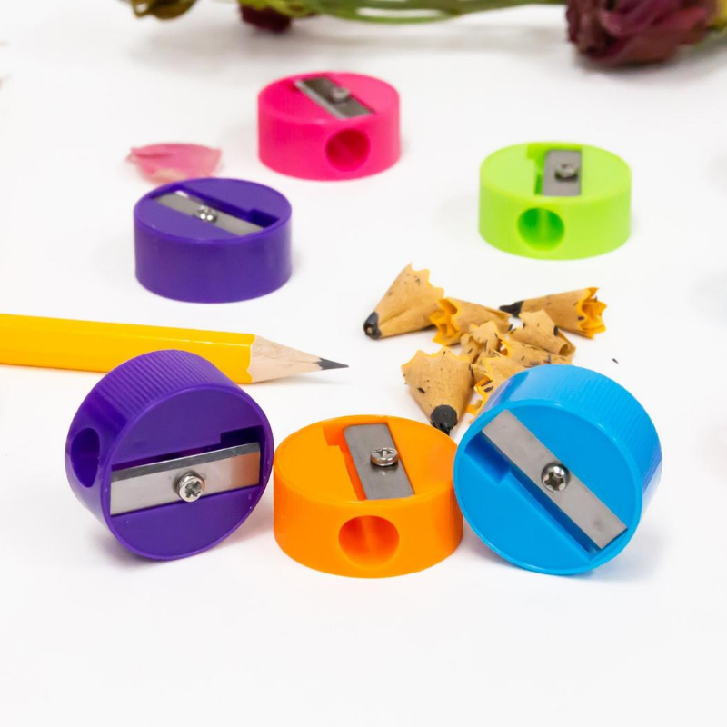 BAZIC Round Pencil Sharpener (12/Pack)