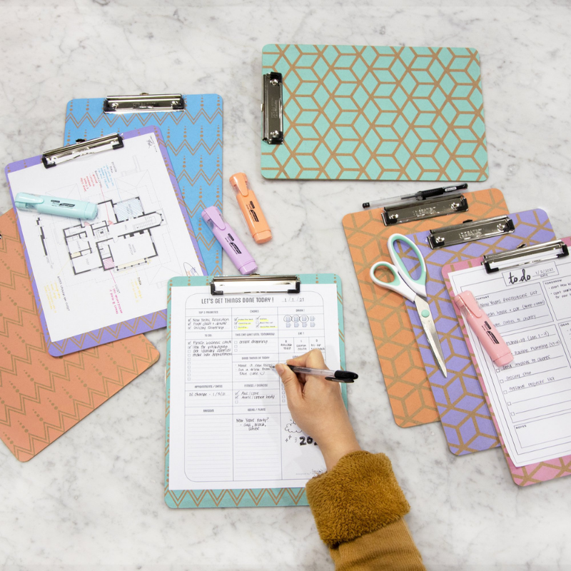 BAZIC Standard Size Retro Hardboard Clipboard w/ Low Profile Clip - Honeycomb