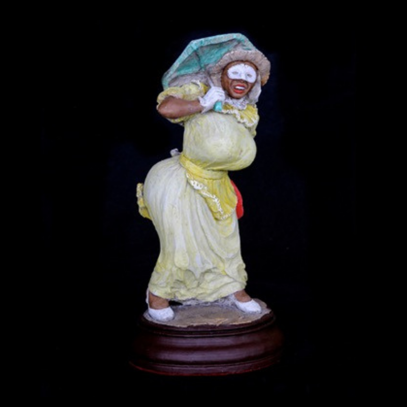 Llanos & Maingot Figurines – Dame Lorraine